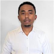 Professeur de cours de soutien pour enfant. Diplôme d'ingénieur en Bâtiment et Travaux Publics